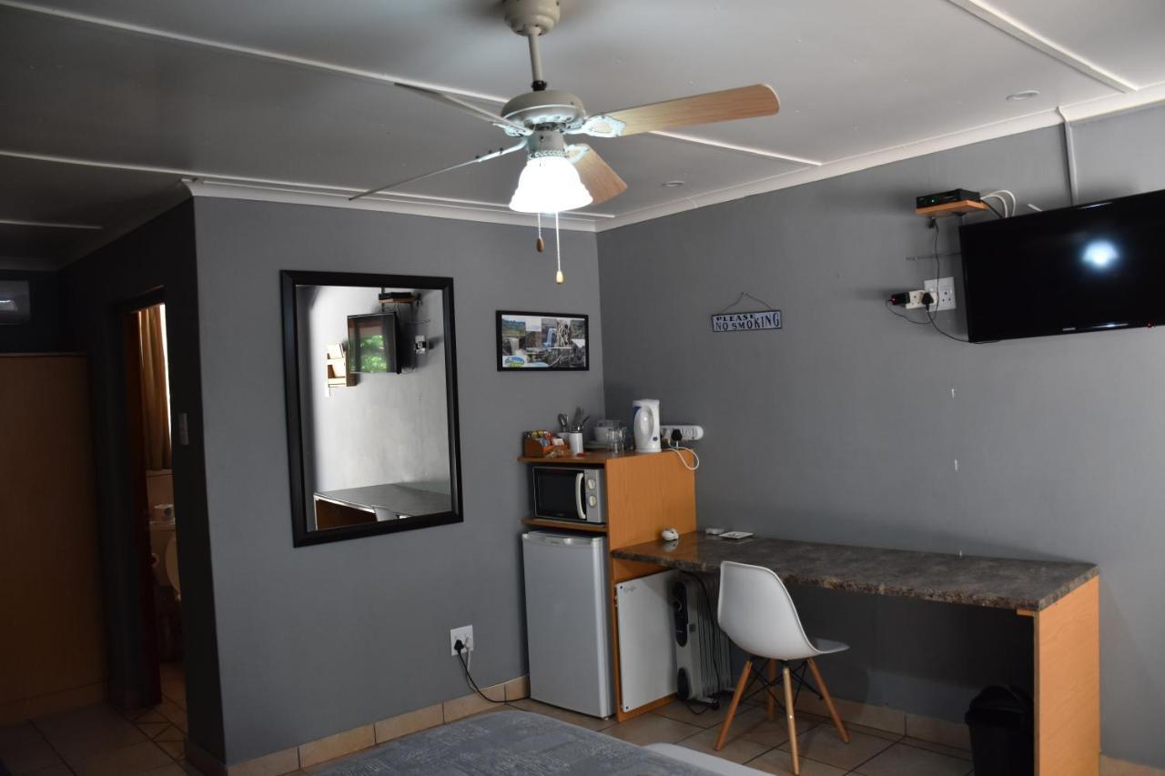 Maclear Alpine Bed And Breakfast מראה חיצוני תמונה